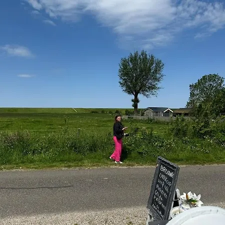 度假居 Aan De Waddenzee *