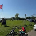 Дом отдыха Aan De Waddenzee Westerland
