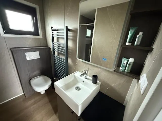 Nieuw! Modern Vakantiehuis Aan De Waddenzee Σπίτι διακοπών